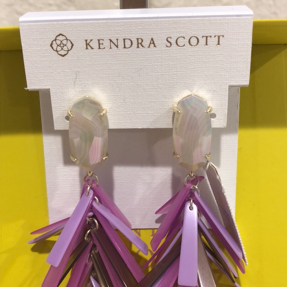 NWT- Rare Kendra Scott Justyne Earrings DISCONTINUED - Picture 4 of 8